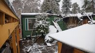 Palossa tuhoutunutta rivitalohuoneistoa.