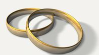 Två ringar i guld