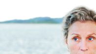 Kuvassa Olive Kitteridge (Frances McDormand).