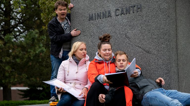 Minna Canthin tekstejä dramatisoidaan vartin mittaisiksi näytelmiksi ...