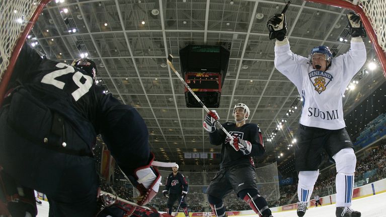 Jussi Jokinen Torinon olympiafinaalissa.