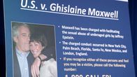 Jeffrey Epstein ja Ghislaine Maxwell poliisin julkaisemassa kuvassa.