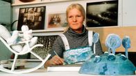 Keramiikkataiteilija Heljä Liukko-Sundström.