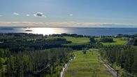 Vimpelin Lakeaharjun näkötornista kuvattuna Lakiksen rinne ja Lappajärvi. 