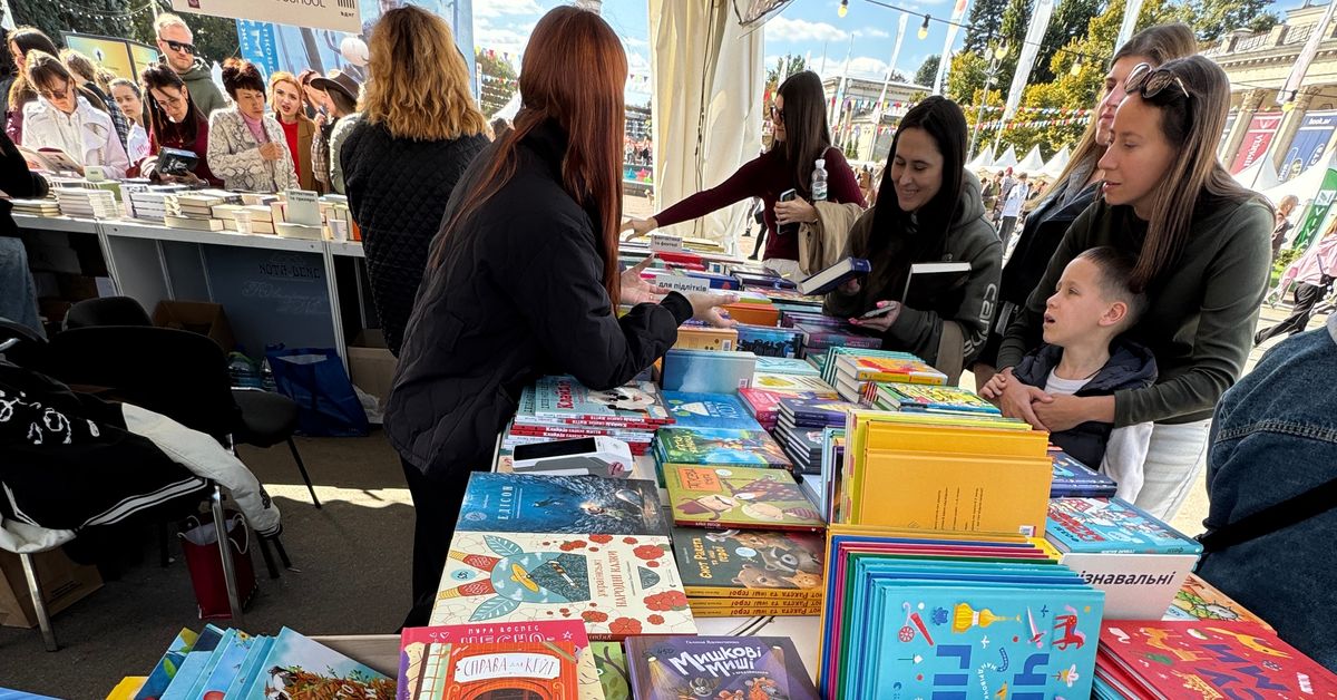 Ukrainassa julkaistaan tukuittain lastenkirjoja sodasta – mutta harva ostaa niitä