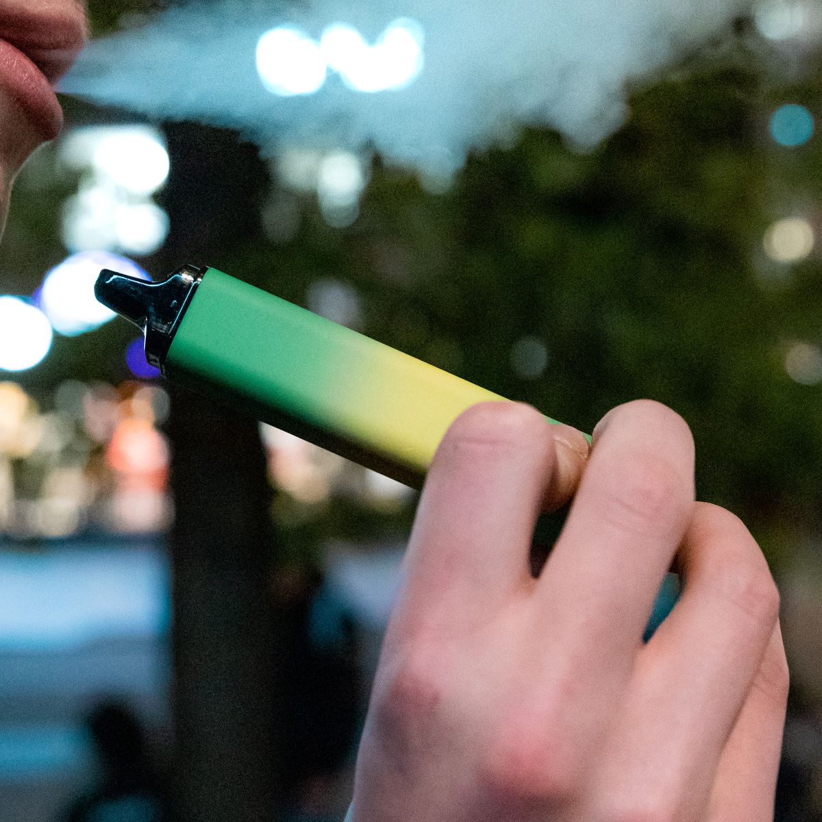 lychee vape disposable Puff PLUS Lychee Ice Disposable Vape