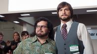 Elokuva legendaarisen Steve Jobsin noususta tiennäyttäjäksi. Steve Jobsin roolissa nähdään Ashton Kutcher (oik.) ja Steve Wozniakin roolin näyttelee Josh Gad.