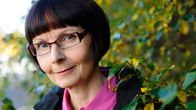 Toimittaja Tiina Merikanto lähikuvassa.