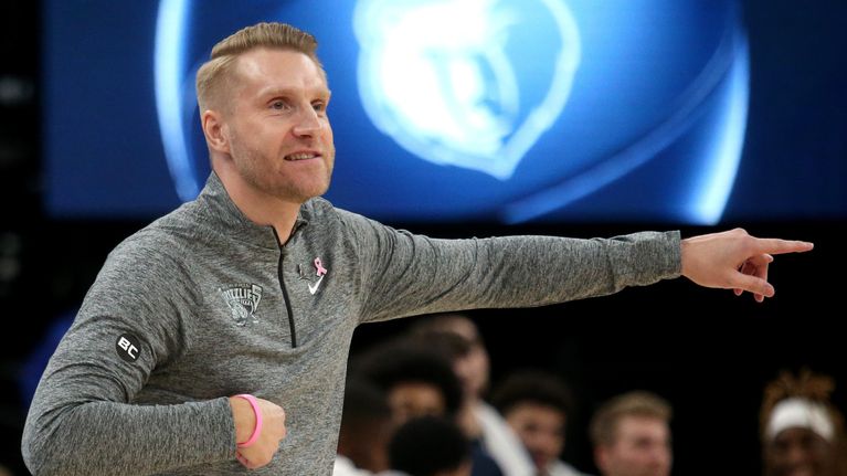 Tuomas Iisalo valmentaa Memphis Grizzliesiä NBA:ssa.