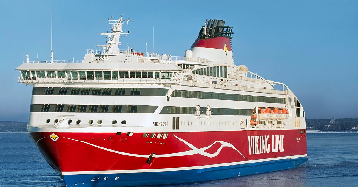 Hela besättningen på Viking Lines Rosella kan få jobb på Viking XPRS ...
