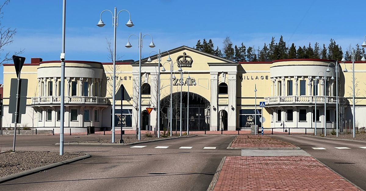 Vuosia myynnissä olleen aution Zsarin ostoskylän k