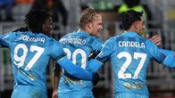 Joel Pohjanpalo (kesk.) pelasi 74 minuuttia Juventusta vastaan, Venezian suomalaisvahti Jesse Joronen oli vaihdossa.
