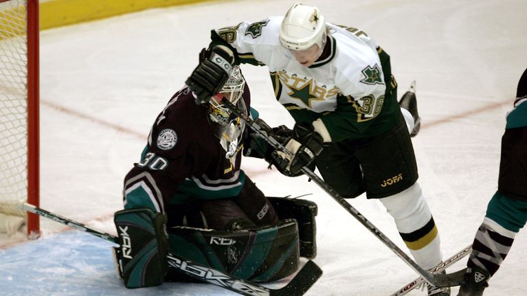 Jussi Jokinen Dallas Starsin paidassa 2005.