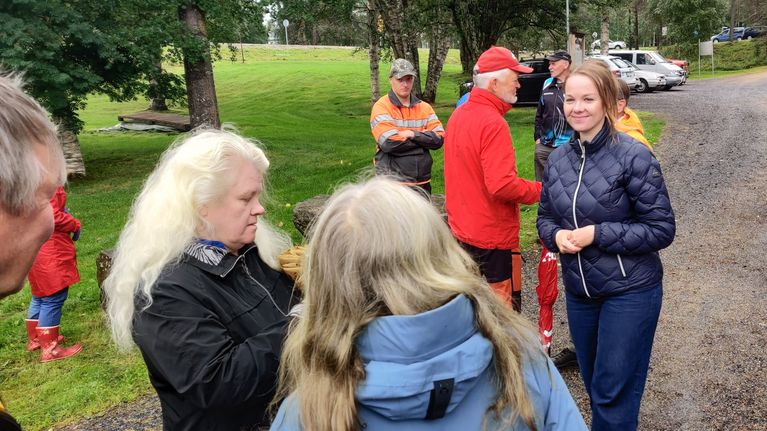 Keskustan puheenjohtaja Katri Kulmuni yleisötilaisuudessa Taivalkoskella heinäkuussa 2020.