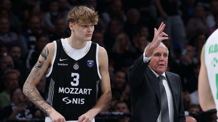 Miikka Muurinen ja Zeljko Obradovic Partizanissa.