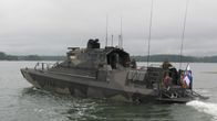 Marinens JEHU-stridsbåt vid Sandhamn, Helsingfors, maj 2017.