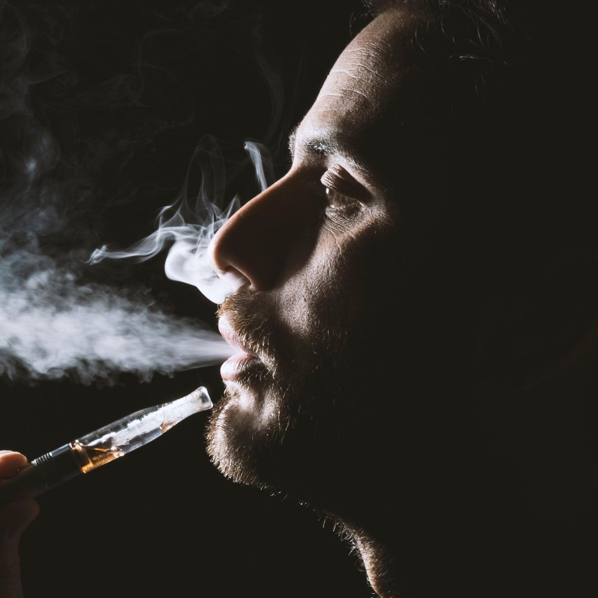 Forskning: Oroande hga halter mint och mentol i e-cigaretter | Utrikes |  Svenska Yle