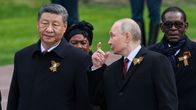 Kiinan presidentti Xi Jinping oli keväällä Moskovassa seuraamassa voitonparaatia, jolla Venäjä juhlisti 2. maailmansodan päättymistä.