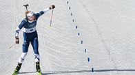 Suvi Minkkinen jublar på upploppet.
