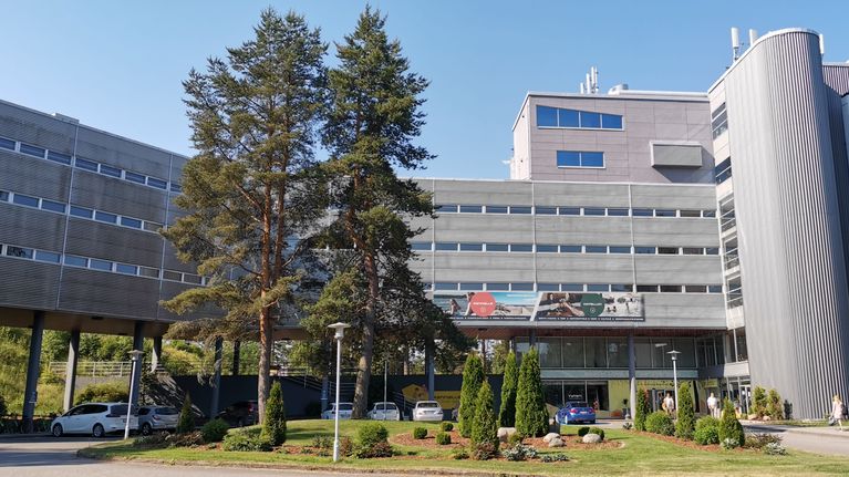 Porin Yyterin kylpylähotellin julkisivu