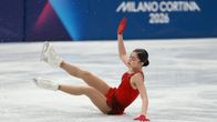 Venäläinen Adelija Petrosjan kaatui naisten vapaaohjelmassa Italian talviolympialaisissa 2026. 