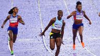 Naisten 100 metrin kolme parasta Pariisin olympialaisissa. Kultaa Julien Alfred, hopeaa Sha'carri Richardsson, pronssia Melissa Jefferson.