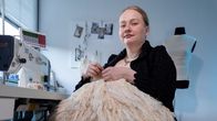 Enni Lähderinne, vaatesuunnittelija. Vuoden 2025 nuori suunnittelija.