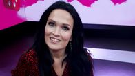 Puoli seitsemän -ohjelmassa vieraillut laulaja Tarja Turunen