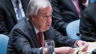 YK:n pääsihteeri Antonio Guterres puhuu turvallisuusneuvoston kokouksessa.