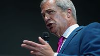 Nigel Farage puhumassa.