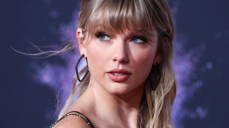 Taylor Swift kasvokuva. 