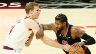 Lauri Markkanen, Paul George