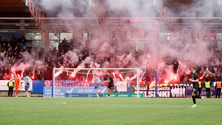 Bild på HJK:s klack.