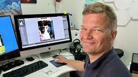 Annti Järvinen editoi kuvia. 
