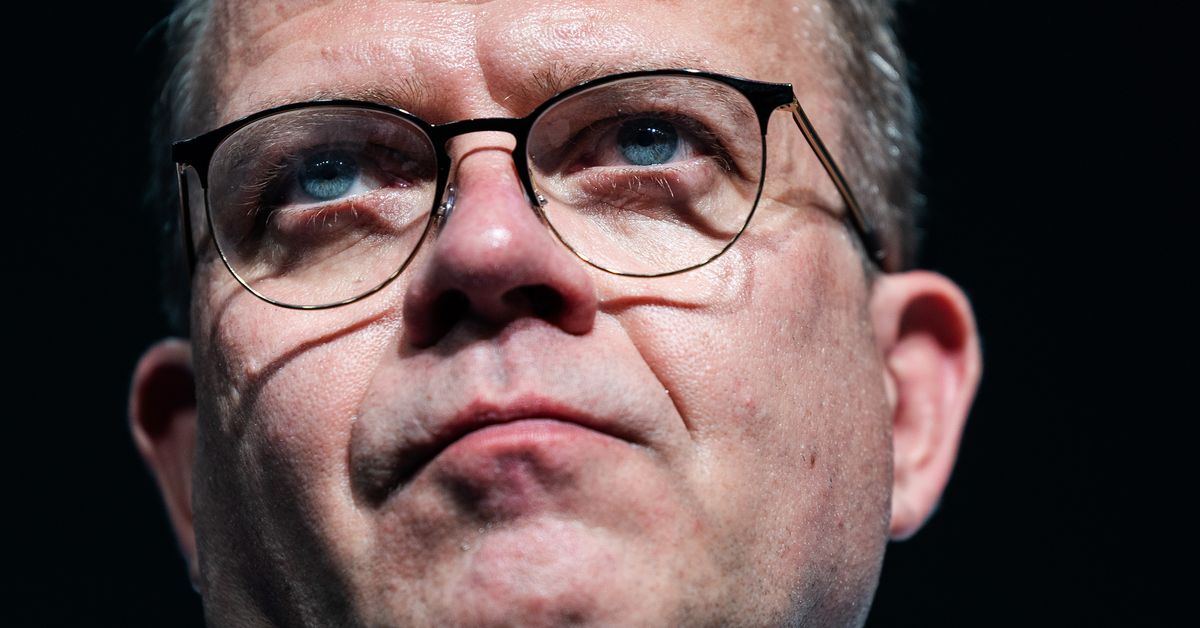 Analyysi: Naiset ja rikkaat haastavat Petteri Orpon kokoomus