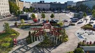 Ilmakuvassa näkyy Lahden Alatorin puisto syyskesäisenä päivänä.