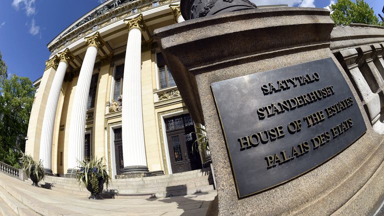nytt-besked-fr-n-st-nderhuset-regeringen-ska-best-av-19-ministrar