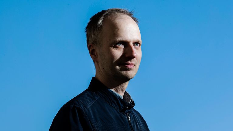 Helsingin yliopiston yliopistolehtori Matti Ylönen kuvattiin Herttoniemessä.