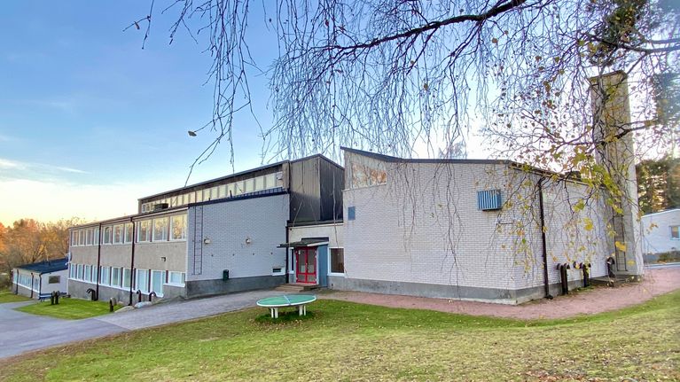 Raseborg planerar riva skola ritad av känd arkitekt | Västnyland ...