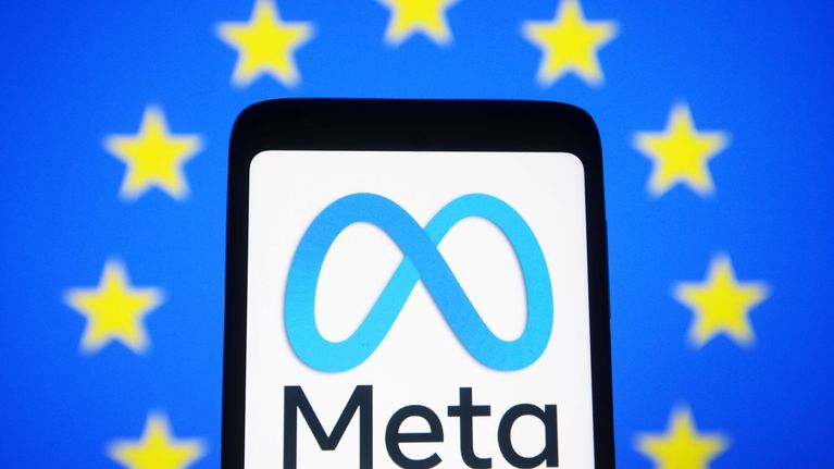 Facebooks ägare Meta får rekordstora EU-böter för dataöverföring ...