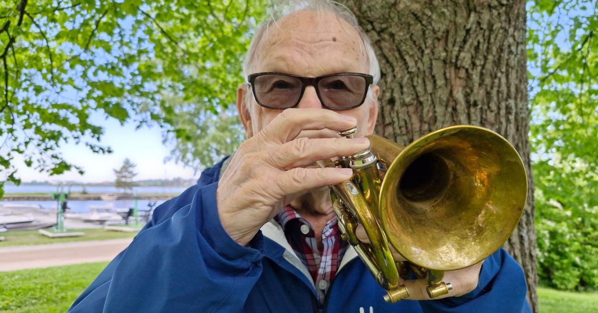 Seppo Lemponen, 91, menetti sydämensä jazzille upseerikurssi
