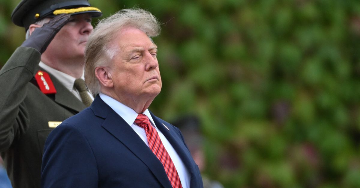 Trump sanoo olevansa riittävä turvatoimi tekoälyä vastaan