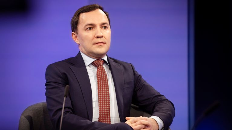 Ministeri Wille Rydman tyrmää väitteet hoitajien korvaamisesta ...