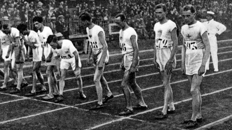 Kuva juoksioista Pariisin vuoden 1924 olympialaisista.