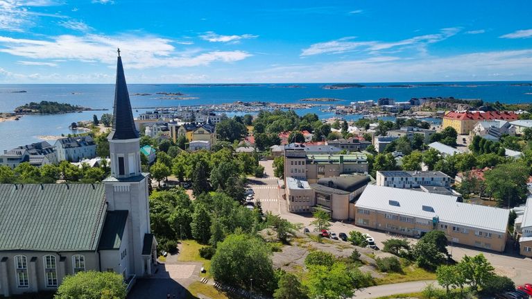 Stort bolag börjar köra dagliga sommarbussar mellan Helsingfors och ...