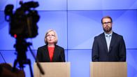 Terhi Järvikare (left) and Mika Niemelä (right), Director General of the ministry's Budget Department, 