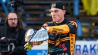 Elias Pitkänen lukkaroimassa.