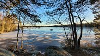 Merenrantamaisema kevättalvella Vaasassa.