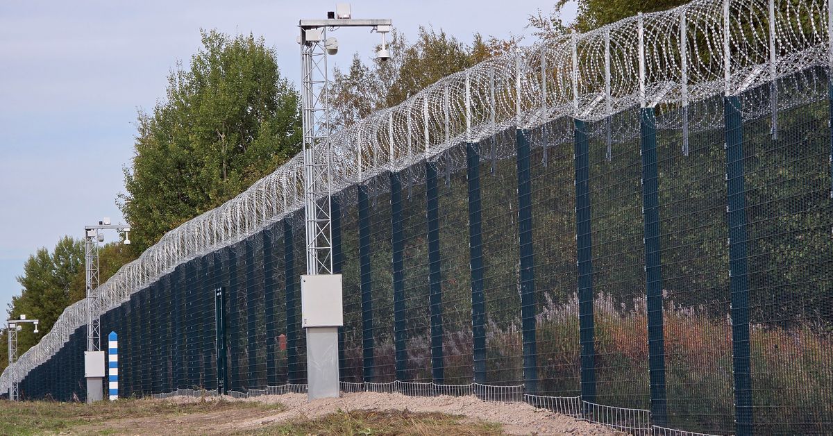 Second unauthorised border crossing in days as eastern fencing work nears completion
