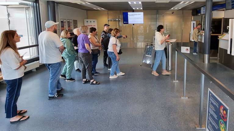 Finland further tightens entry restrictions for Russians from Monday ...